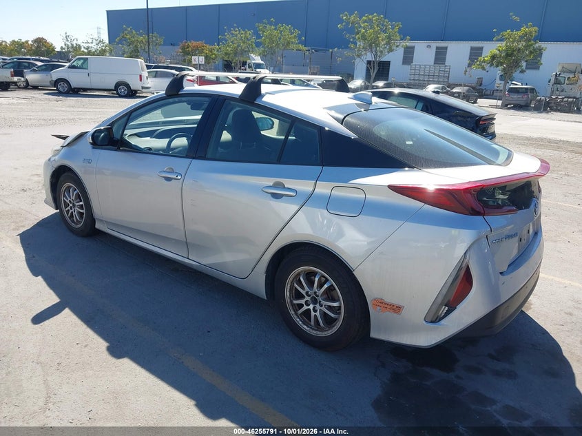 TOYOTA PRIUS PRIME - zdjęcie 3