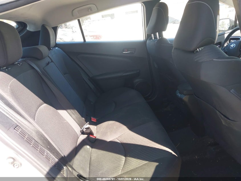 TOYOTA PRIUS PRIME - zdjęcie 8