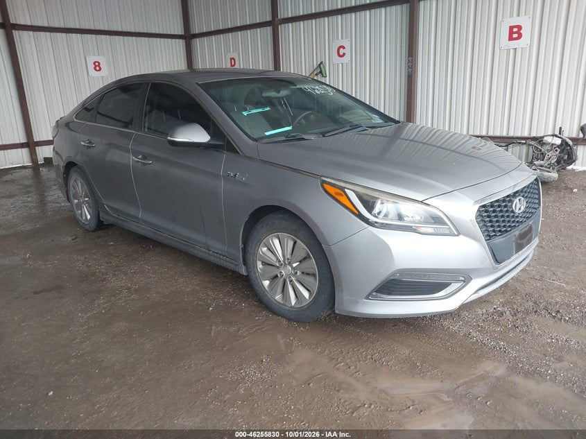 2016 HYUNDAI SONATA HYBRID SE