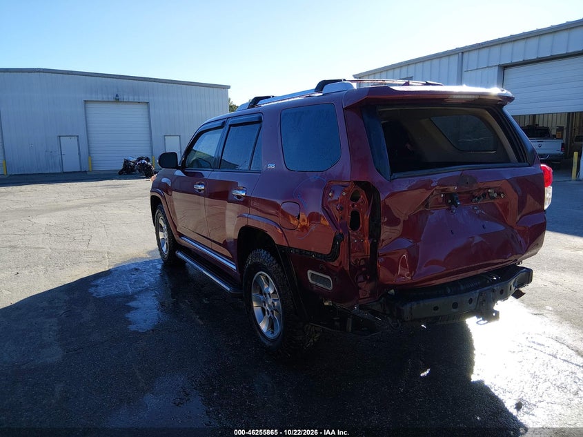 2012 TOYOTA 4RUNNER SR5 · Фото 3
