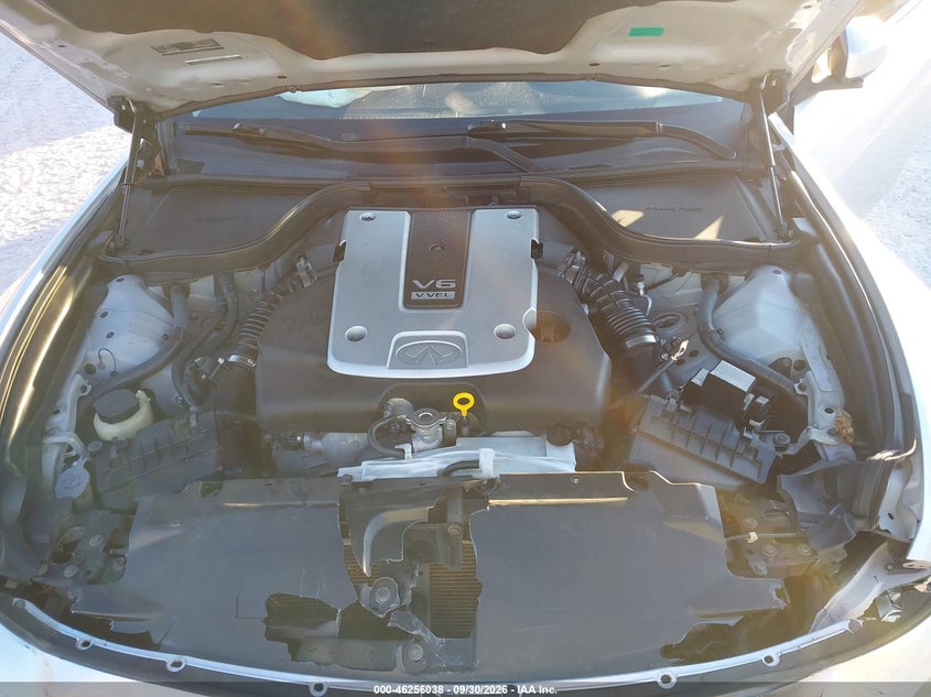 2012 INFINITI G37 JOURNEY · Photo 10