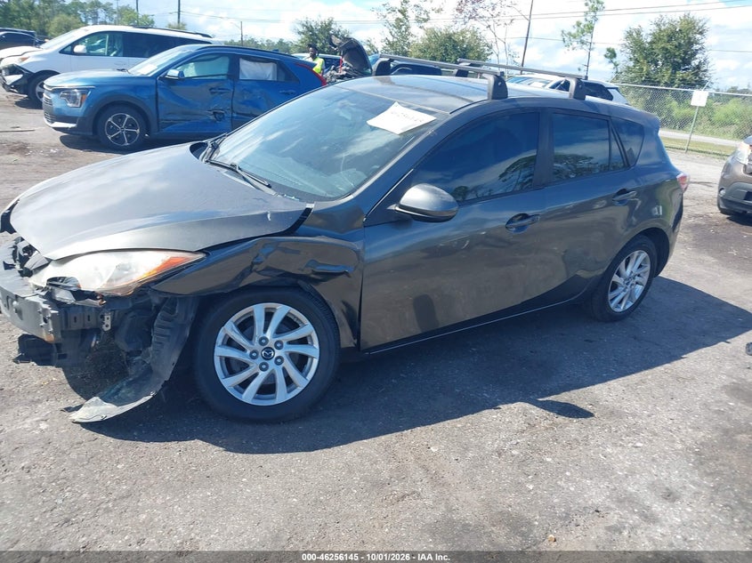 2013 Mazda Mazda3 I Touring, Front End, IAAI, VIN JM1BL1L73D1834620 — photo 2