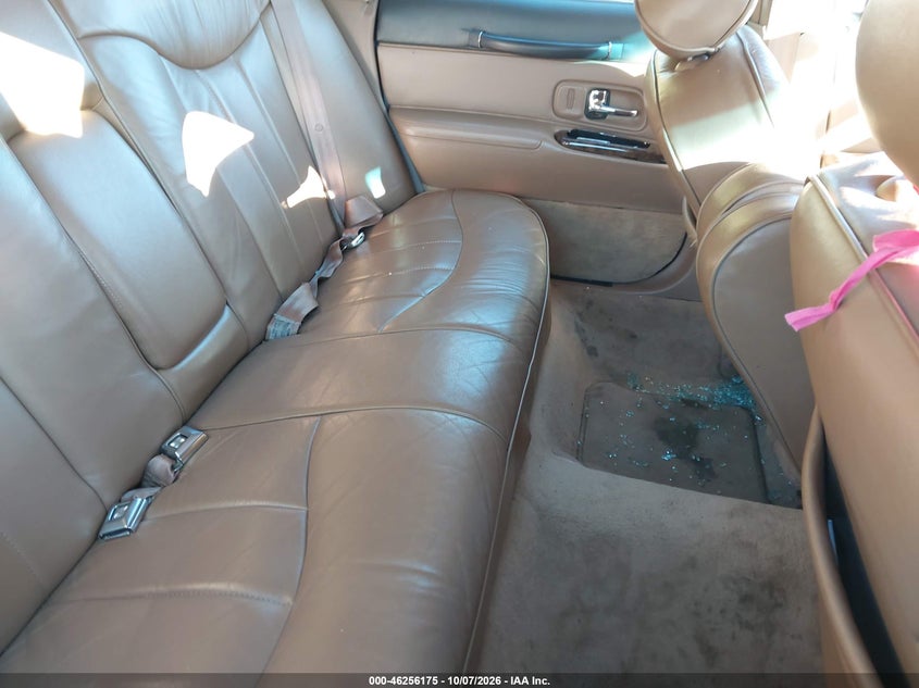 LINCOLN TOWN CAR 1996 VIN 1LNLM81W5TY709298