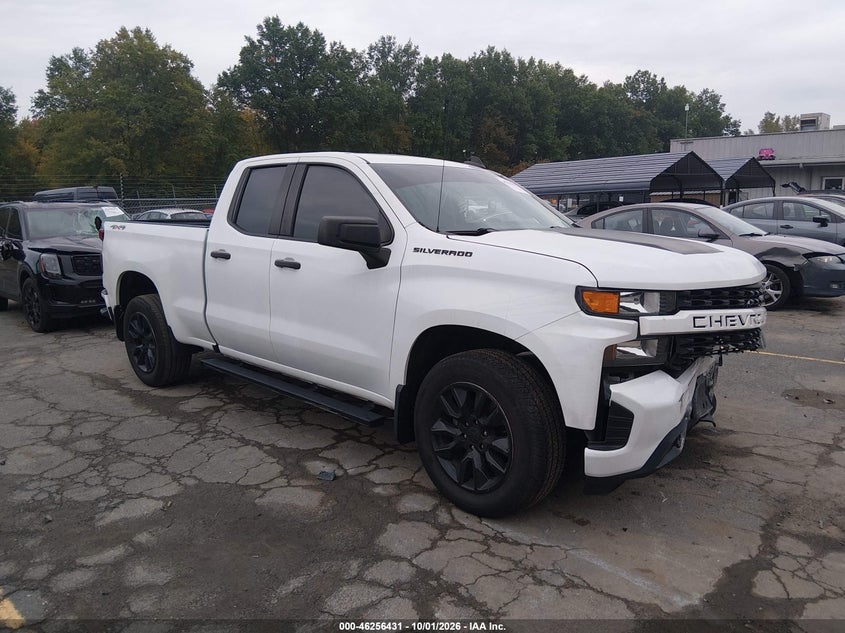 2021 CHEVROLET SILVERADO 1500 4WD  STANDARD BED CUSTOM