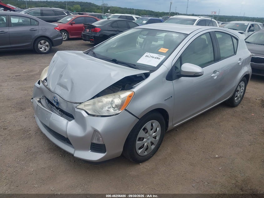 Vin: jtdkdtb3xd1545497, lot: 46756555, toyota prius c one 20132