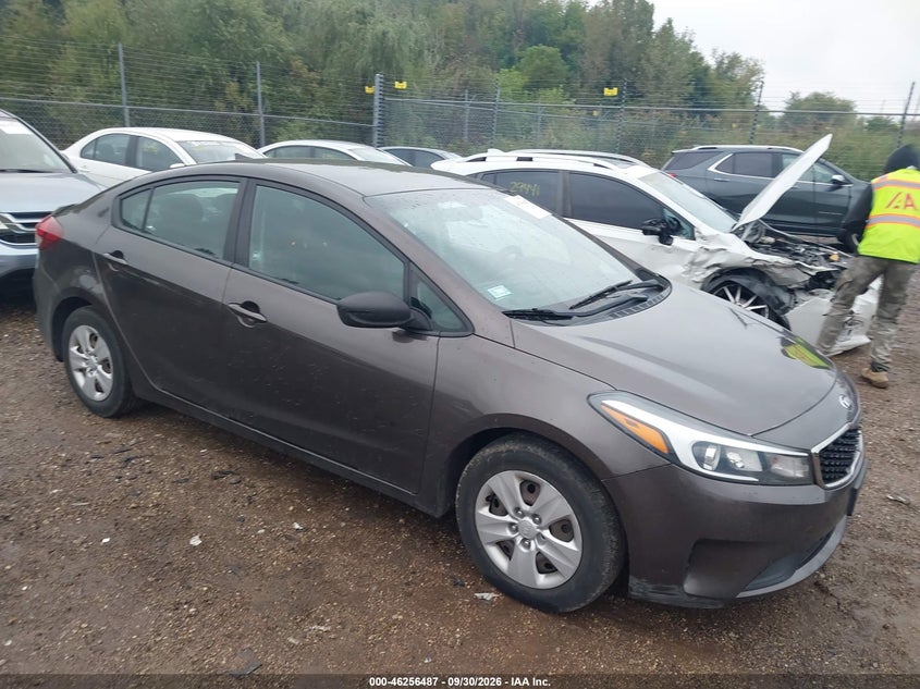 Vin: 3kpfl4a74je164221, lot: 46756556, kia forte lx 2018 img_1