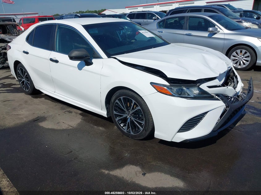TOYOTA CAMRY - zdjęcie 1