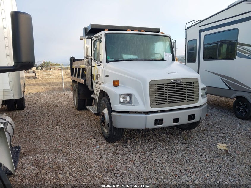 2001 FREIGHTLINER MEDIUM CONVENTIONAL FL70