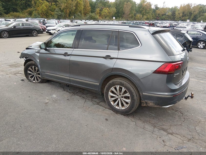 2018 VOLKSWAGEN TIGUAN 2.0T SE/2.0T SEL · Фото 3
