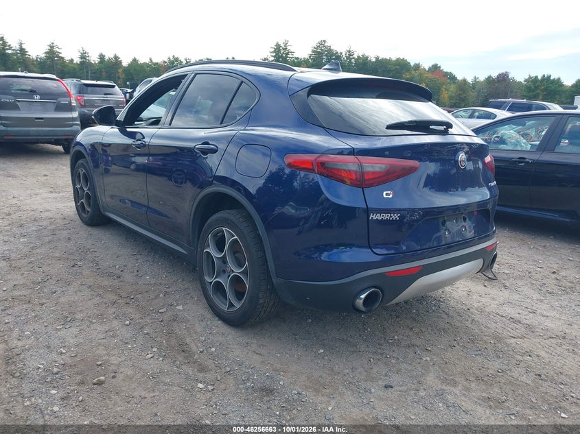 Vin: zasfaknn8j7b85423, lot: 46756732, alfa romeo stelvio ti sport awd 20183