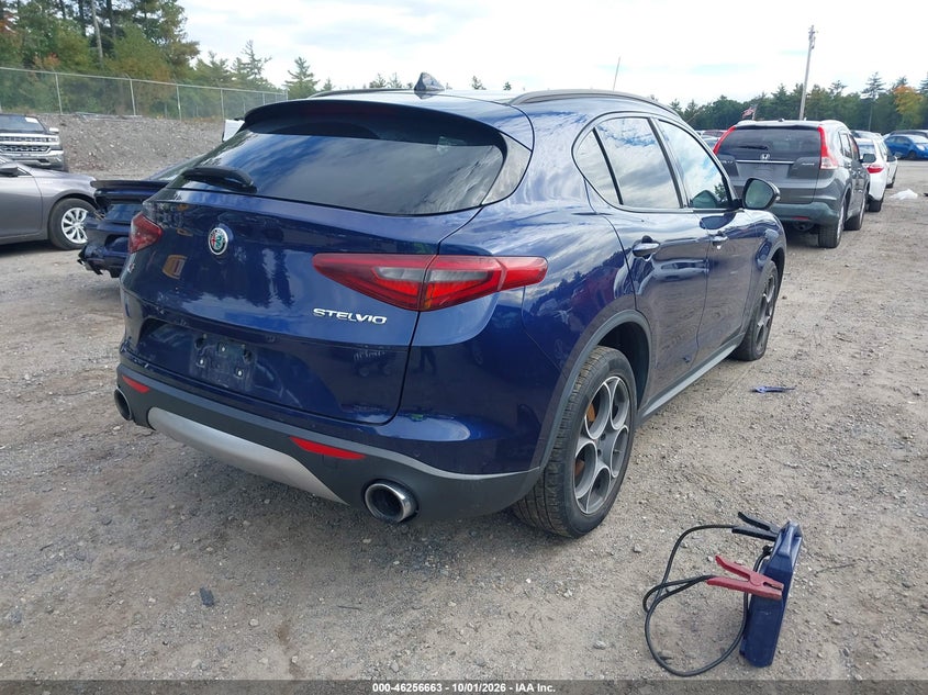 Vin: zasfaknn8j7b85423, lot: 46756732, alfa romeo stelvio ti sport awd 20184