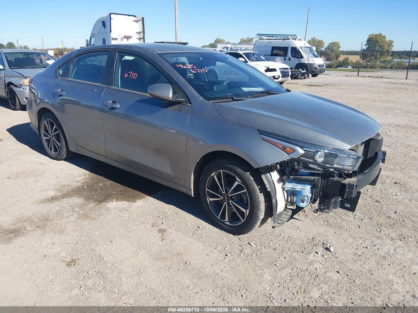 Vin: 3kpf24ad1ne458402, lot: 46756779, kia forte lxs 2022 img_1