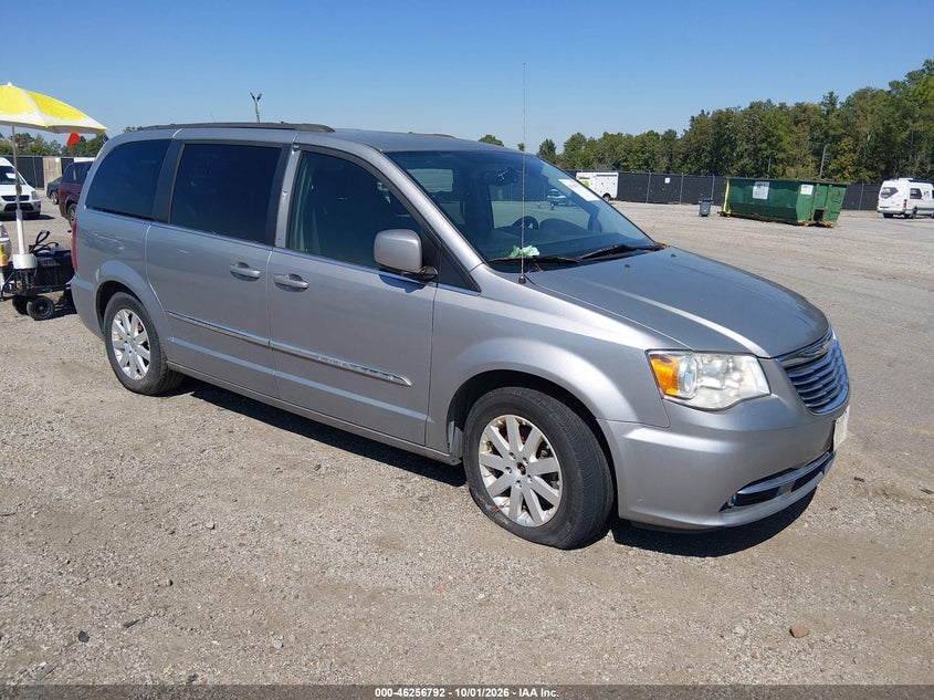 2016 Chrysler Town & Country Touring