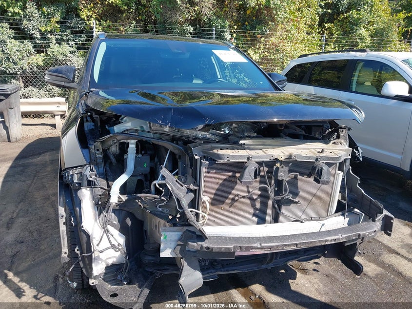 TOYOTA HIGHLANDER - zdjęcie 13