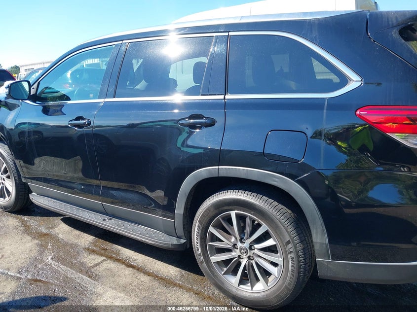 TOYOTA HIGHLANDER - zdjęcie 15