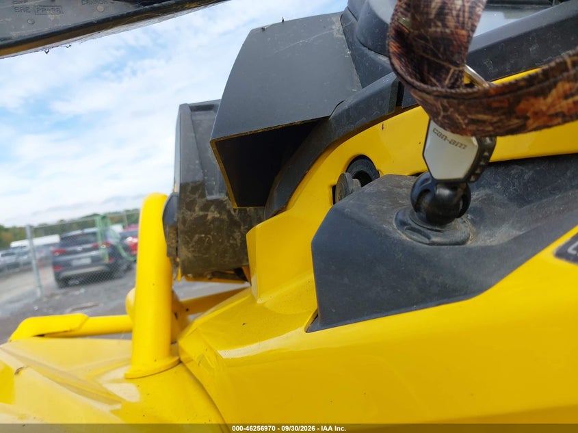 CAN-AM OUTLANDER 2021