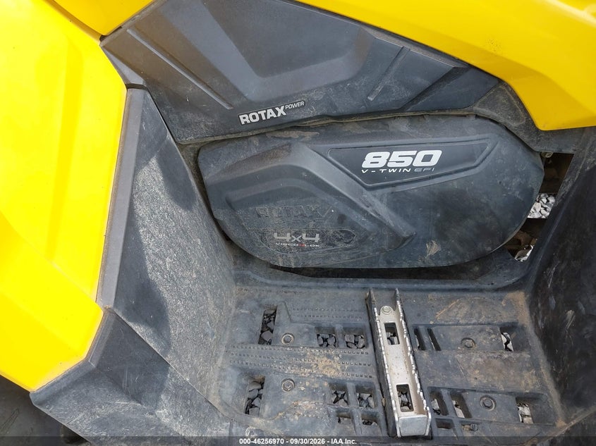 CAN-AM OUTLANDER 2021