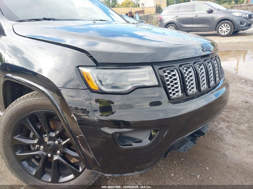 JEEP GRAND CHEROKEE - zdjęcie 18