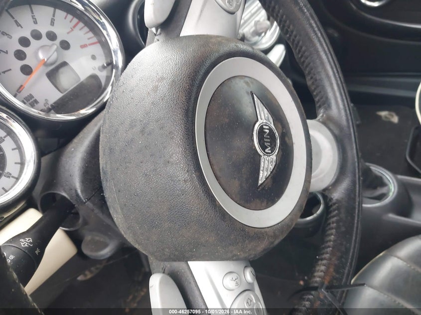 2010 MINI COOPER S · Фото 14