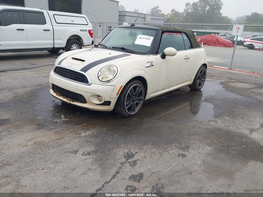 2010 MINI COOPER S · Фото 2