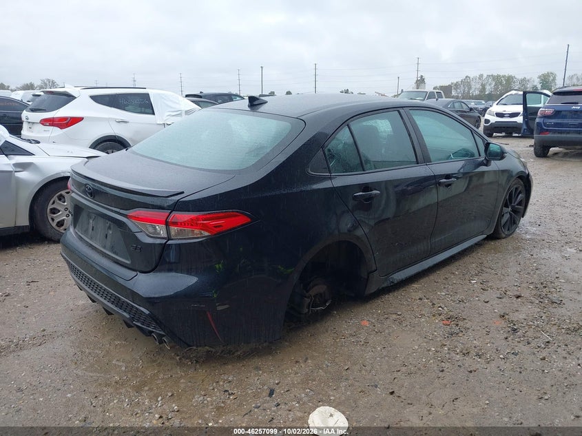TOYOTA COROLLA - zdjęcie 4