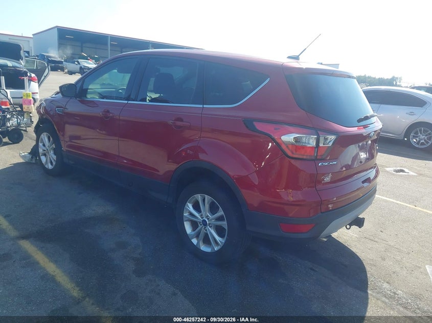 Vin: 1fmcu0g91hue63643, lot: 46757311, ford escape se 20173