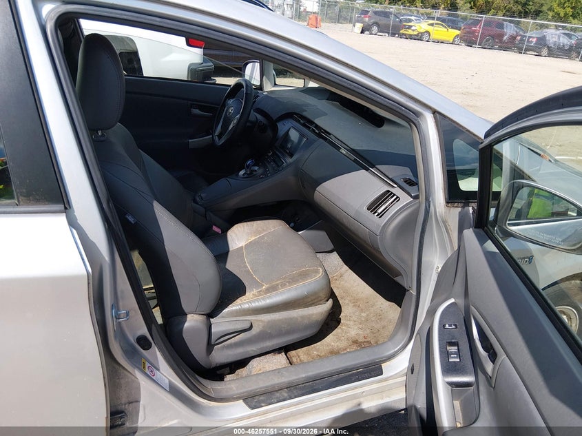2010 TOYOTA PRIUS auction photo 5