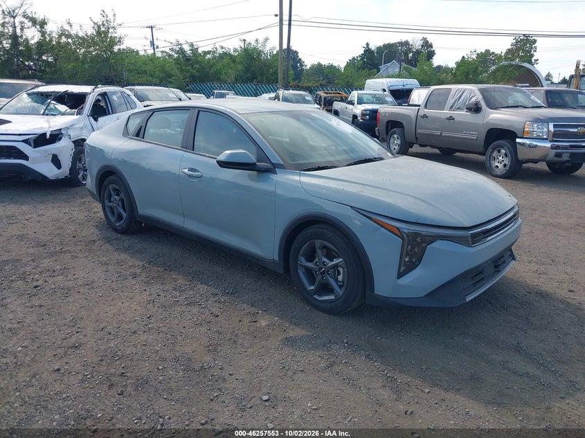 Vin: 3kpft4de4se221688, lot: 46757622, kia k4 lxs 2025 img_1