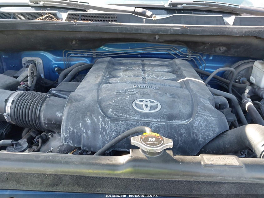 TOYOTA TUNDRA - zdjęcie 10
