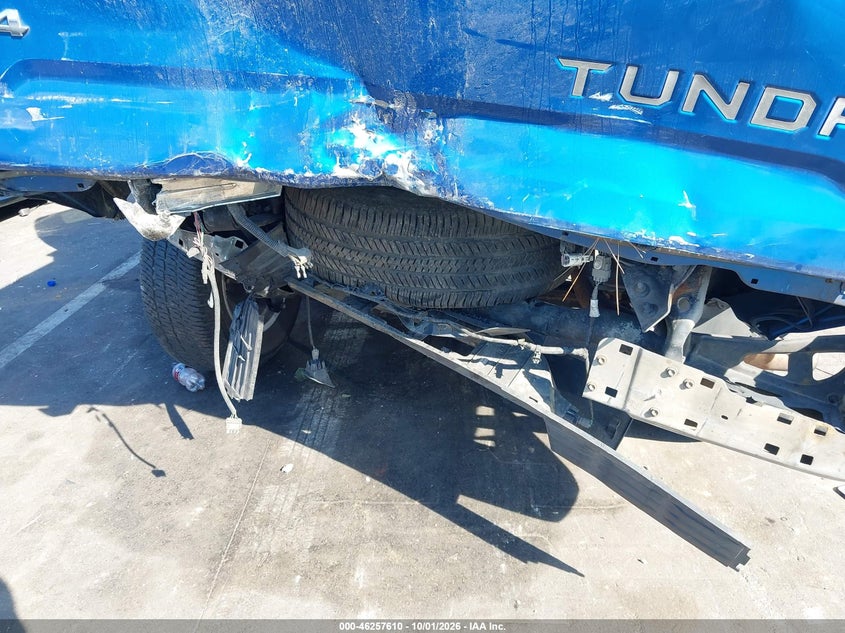 TOYOTA TUNDRA - zdjęcie 6