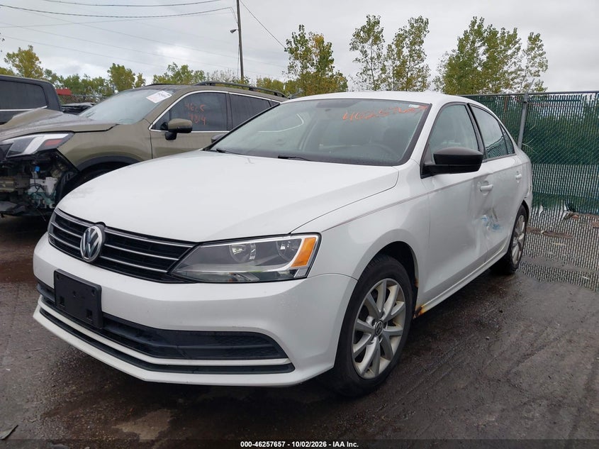 2015 Volkswagen Jetta 1.8T Se, Left Side, IAAI, VIN 3VWD17AJ4FM331598 — photo 2