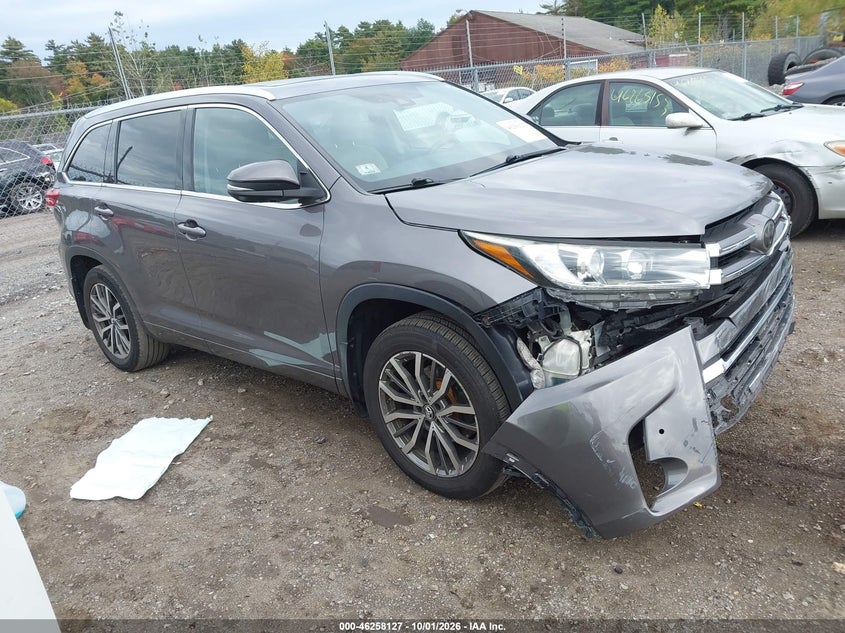 Vin: 5tddzrfh6hs484306, lot: 46758196, toyota highlander limited platinum 2017 img_1