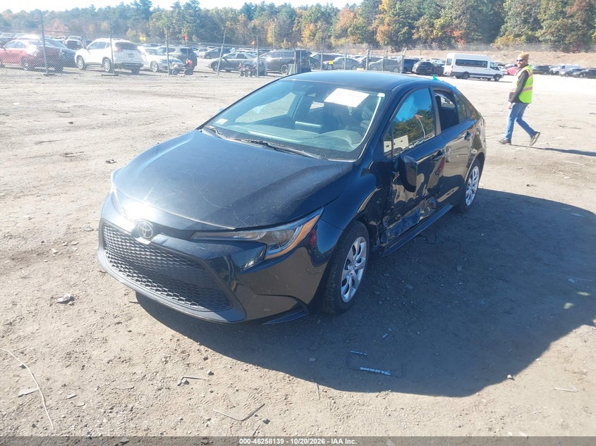 2022 Toyota Corolla Le, Left Side, IAAI, VIN 5YFEPMAEXNP376379 — photo 2