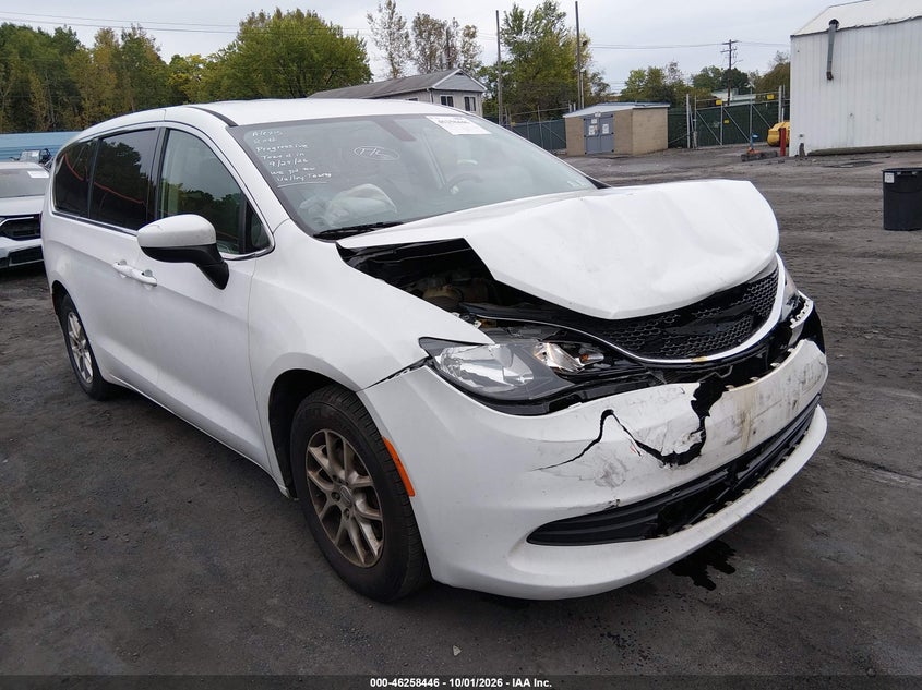 Vin: 2c4rc1cg2lr279085, lot: 46758515, chrysler voyager lx 2020 img_1