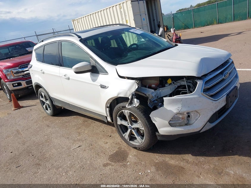 Vin: 1fmcu0g91hua15015, lot: 46758537, ford escape se 2017 img_1