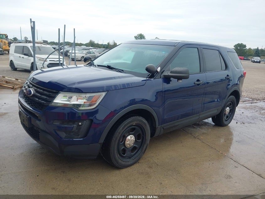 2016 Ford Utility Police Interceptor, Normal Wear & Tear, IAAI, VIN 1FM5K8AR3GGA79785 — photo 2