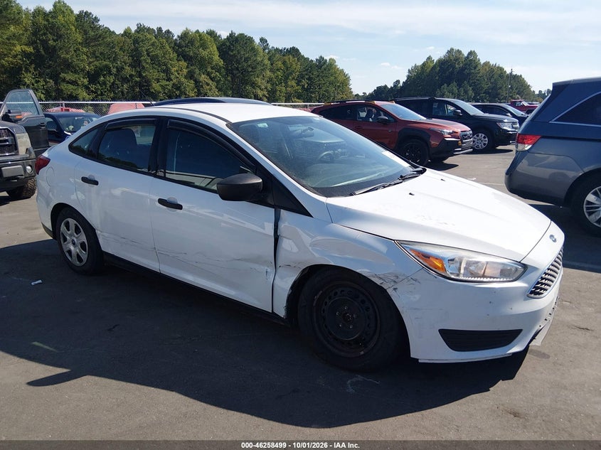 Vin: 1fadp3e21hl264207, lot: 46758568, ford focus s 2017 img_1