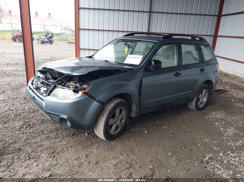 2012 Subaru Forester 2.5X, Front End, IAAI, VIN JF2SHABC9CH427439 — photo 2