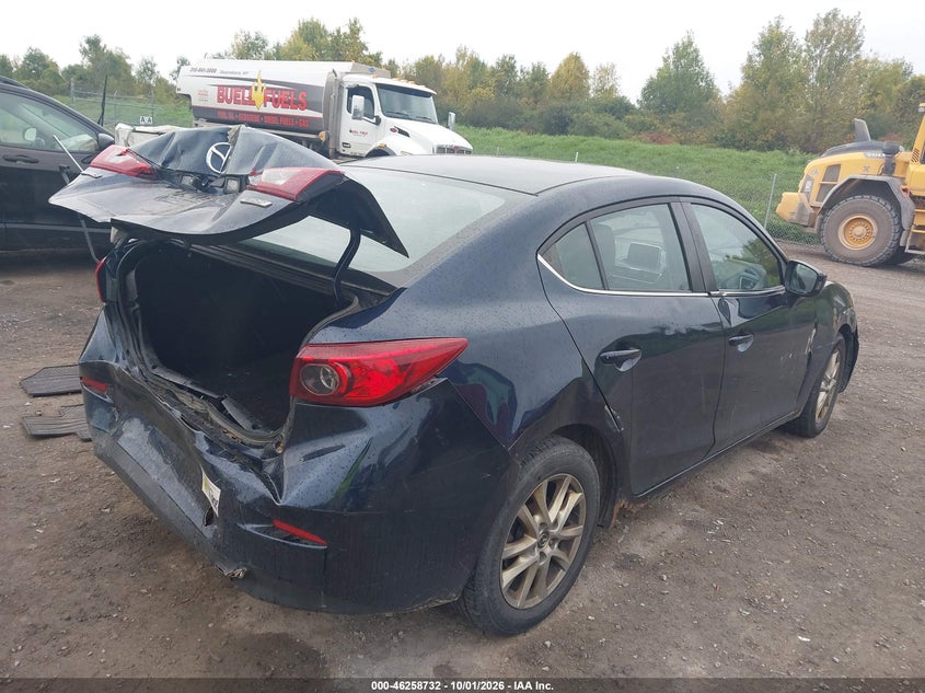 MAZDA 3 - zdjęcie 4