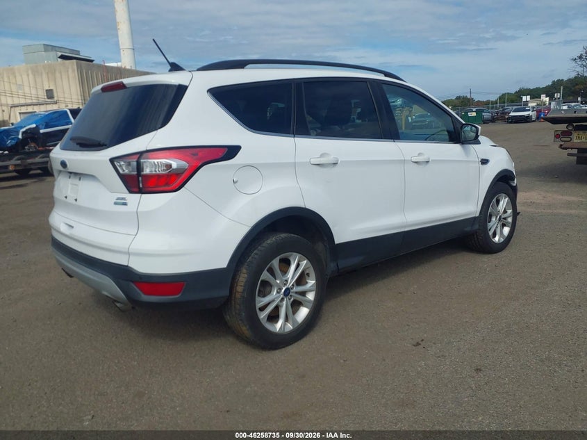 Vin: 1fmcu9hd2jub26864, lot: 46758804, ford escape sel 20184