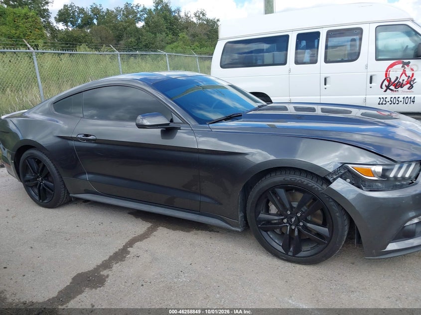 FORD MUSTANG - zdjęcie 13