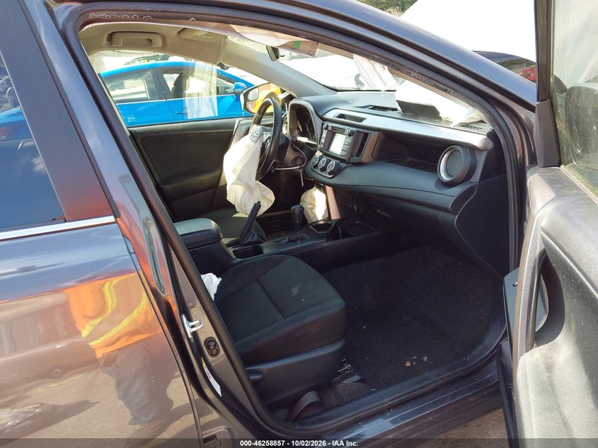 TOYOTA RAV4 - zdjęcie 5