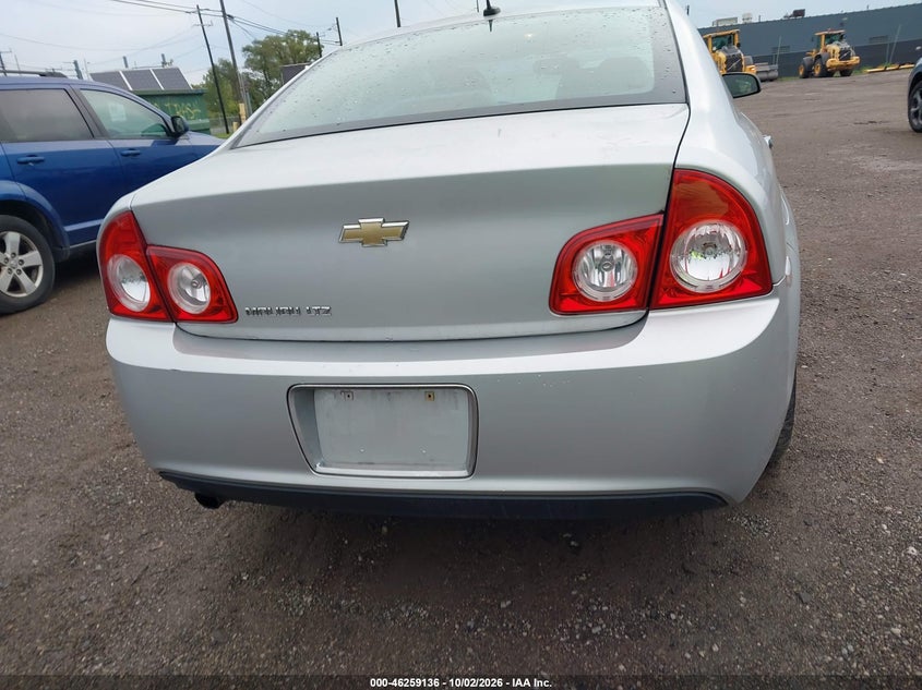 2010 CHEVROLET MALIBU LTZ · Фото 16