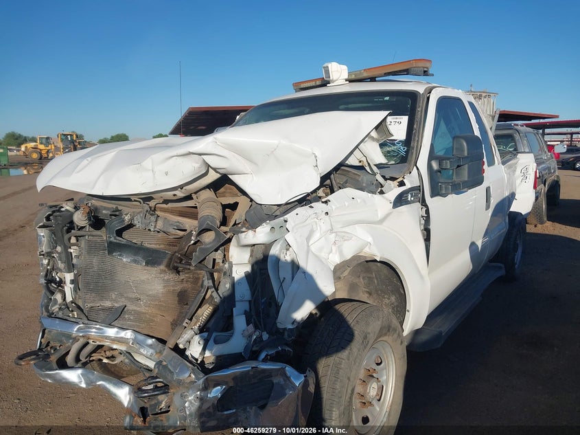 2012 Ford F-250 Xl, Front & Rear, IAAI, VIN 1FT7X2B69CEB00922 — photo 2