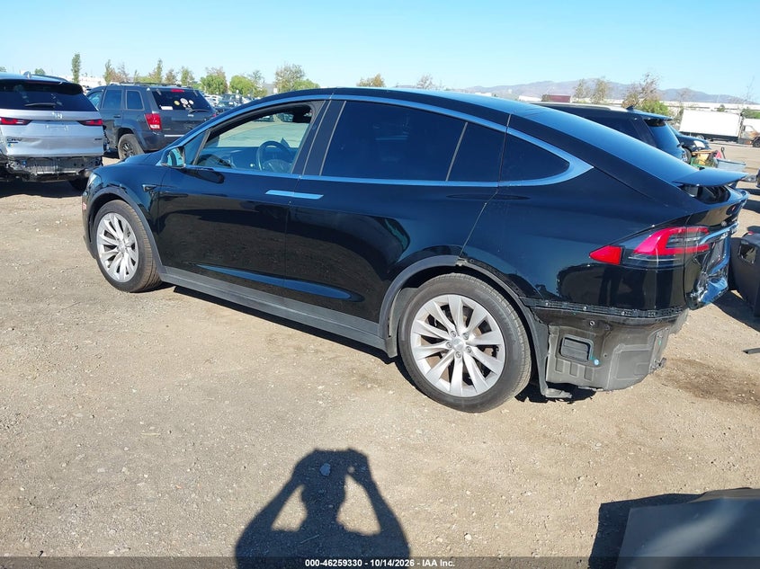 Vin: 5yjxcbe29hf035256, lot: 46759399, tesla model x 100d/75d/90d 20173