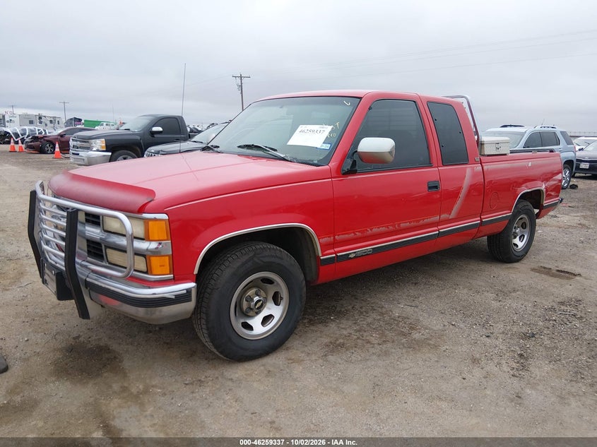 1994 Chevrolet Gmt-400 C1500, Right Rear, IAAI, VIN 1GCEC19K8RE302840 — photo 2