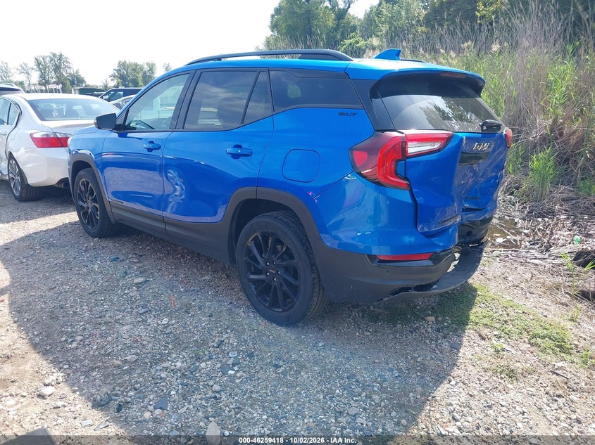 2024 GMC TERRAIN AWD SLT · Photo 3