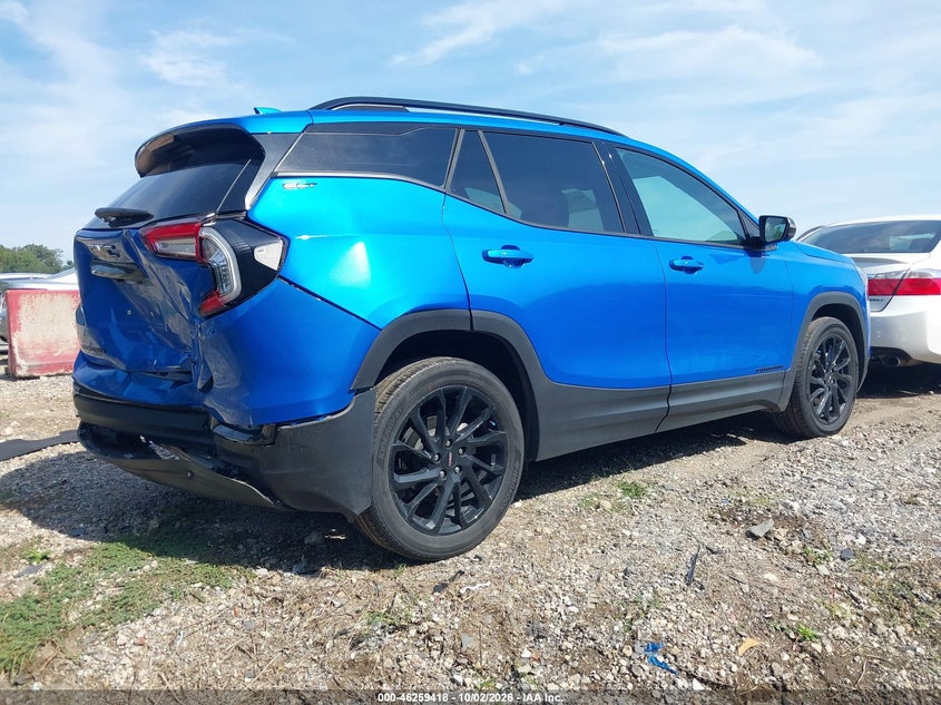 2024 GMC TERRAIN AWD SLT · Photo 4