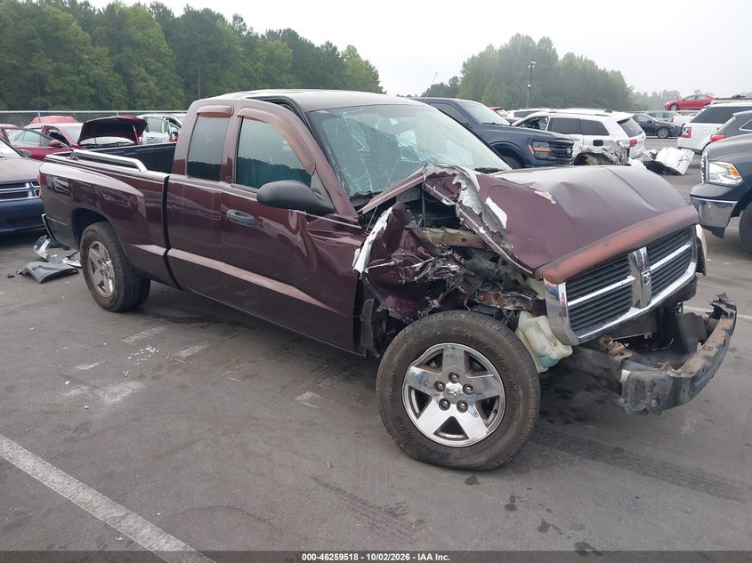 2005 DODGE DAKOTA SLT