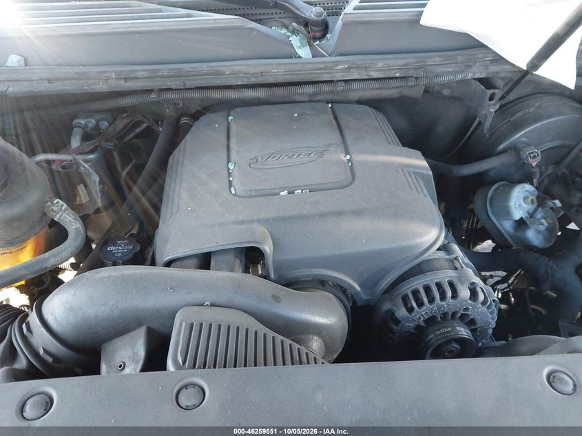 CHEVROLET SUBURBAN 1500 2013 VIN 1GNSKJE75DR127818